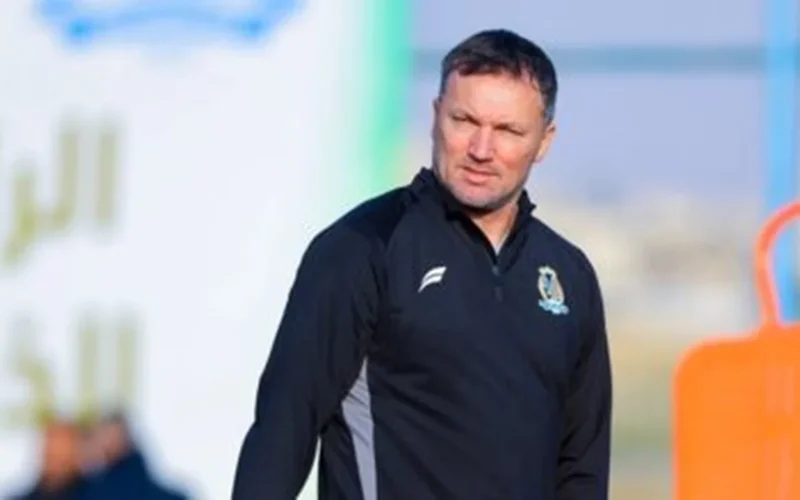 فسخ عقد بالتراضي.. الفيصلي الأردني يطيح بمدربه بعد تراجع نتائج الفريق الأخيرة